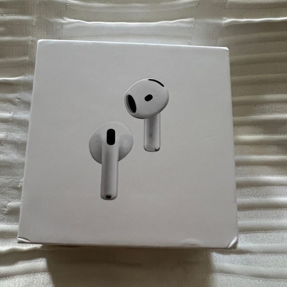 Apple AirPods 4 with Active Noise Cancellation
